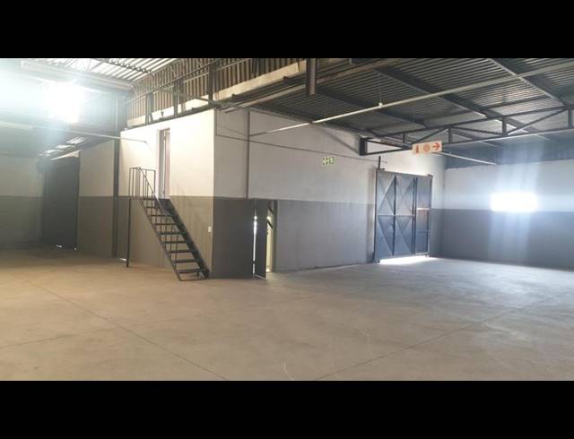 INDUSTRIAL PROPERTY TO RENT IN SILVERTON